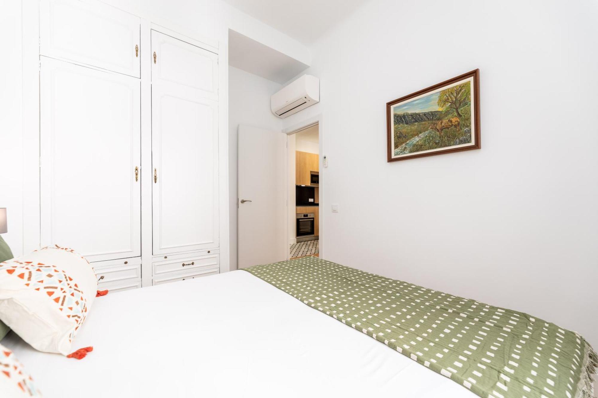 Montaber Apartments - La Paz Market Madryt Zewnętrze zdjęcie