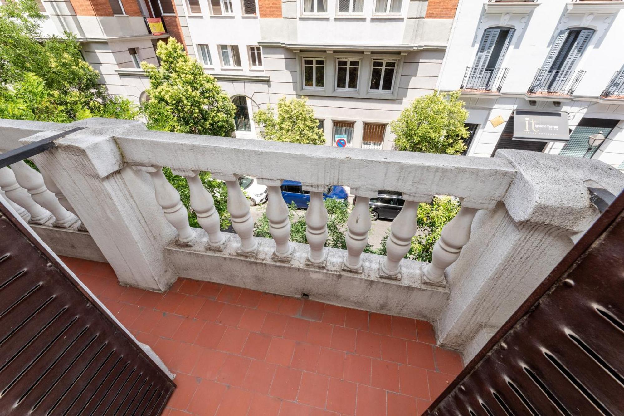 Montaber Apartments - La Paz Market Madryt Zewnętrze zdjęcie