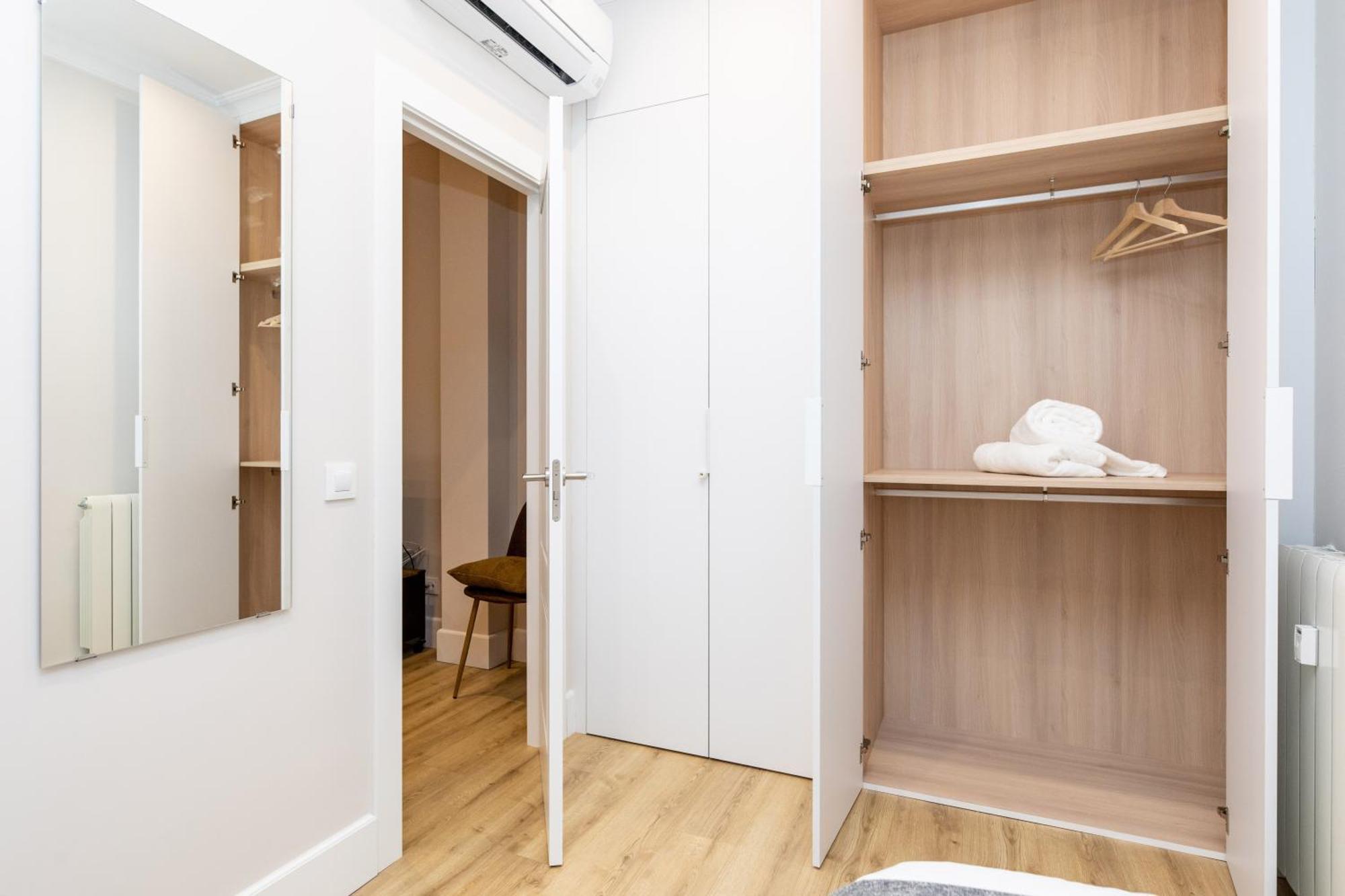 Montaber Apartments - La Paz Market Madryt Zewnętrze zdjęcie